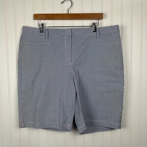 NWT Land’s End Fit 2 Women’s Blue White Stripe Bermuda Shorts Size 16